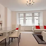 2000Ft Palacial 3 Super King Bedrooms & 3Bathrooms Near Buckingham Palace & Westminster Abbey - Luxurylondonstays