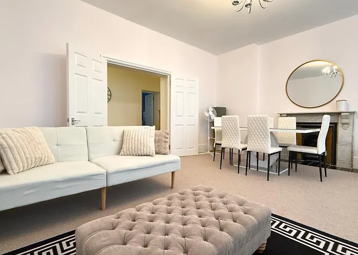 2000Ft Palacial 3 Super King Bedrooms & 3Bathrooms Near Buckingham Palace & Westminster Abbey - Luxurylondonstays