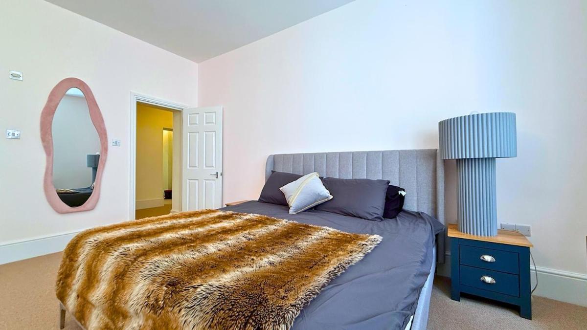 Holiday home 2000ft Palacial 3 Super King Bedrooms & 3bathrooms Near Buckingham Palace & Westminster Abbey - Luxurylondonstays London