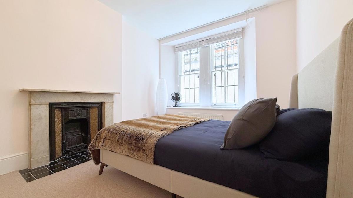 Holiday home 2000ft Palacial 3 Super King Bedrooms & 3bathrooms Near Buckingham Palace & Westminster Abbey - Luxurylondonstays London