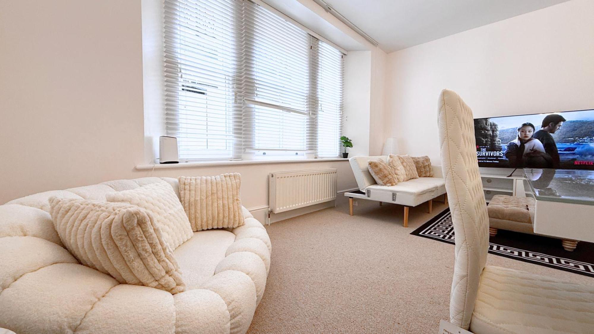 2000ft Palacial 3 Super King Bedrooms & 3bathrooms Near Buckingham Palace & Westminster Abbey - Luxurylondonstays *